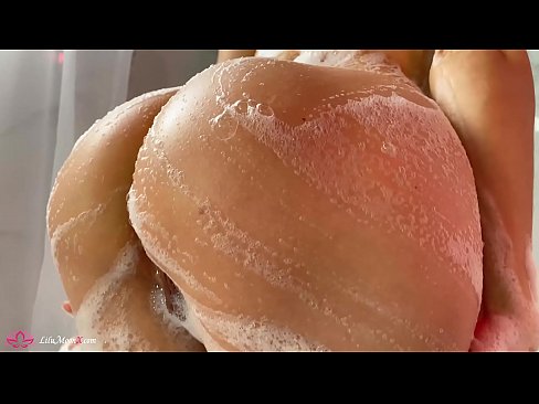 ❤️ Donkerkop masturbeer poes met vibrator tot intense orgasme in stort ❤️ Superpornografie by ons